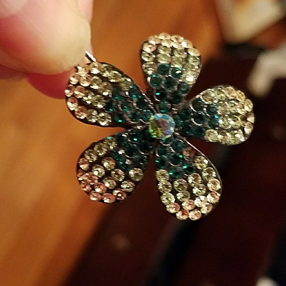 Swarovski crystal clip
